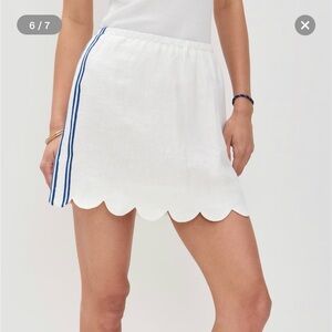 NWT VRG GRL White Mini Skirt